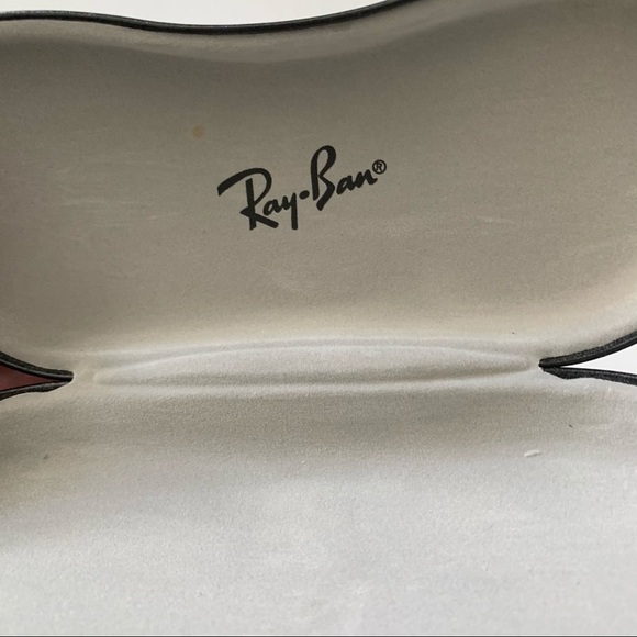 Ray-ban sunglass case - Picture 3 of 4